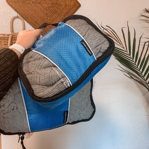 Set of Two Packing Cubes